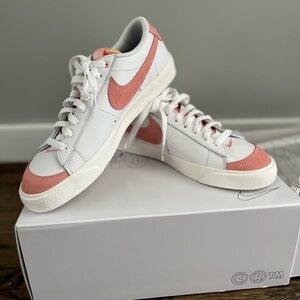 🆕NWT Nike Blazer Low 77’ Sneakers 🆕